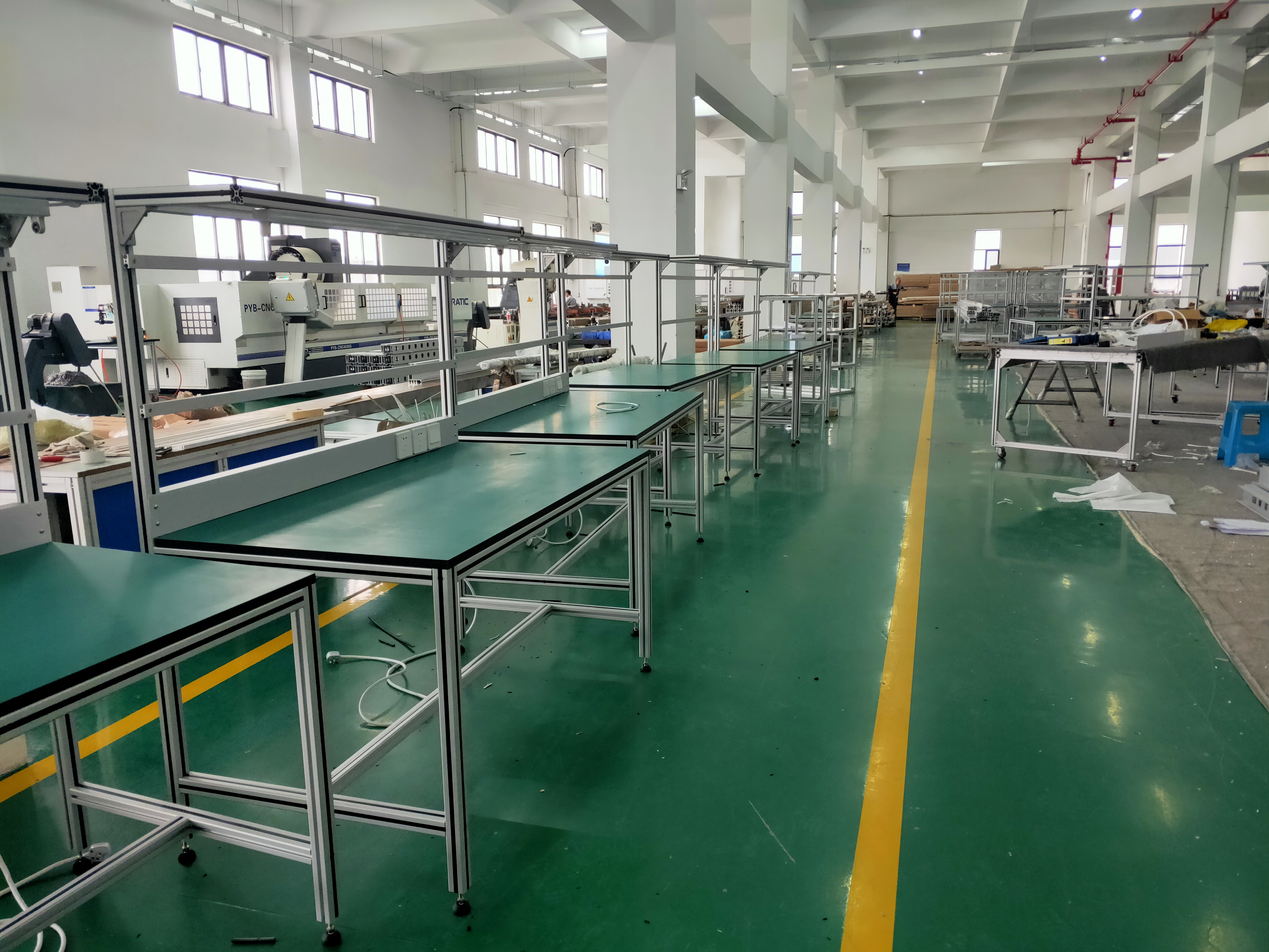 南京防靜電工作臺(tái)有著怎樣的不同之處？