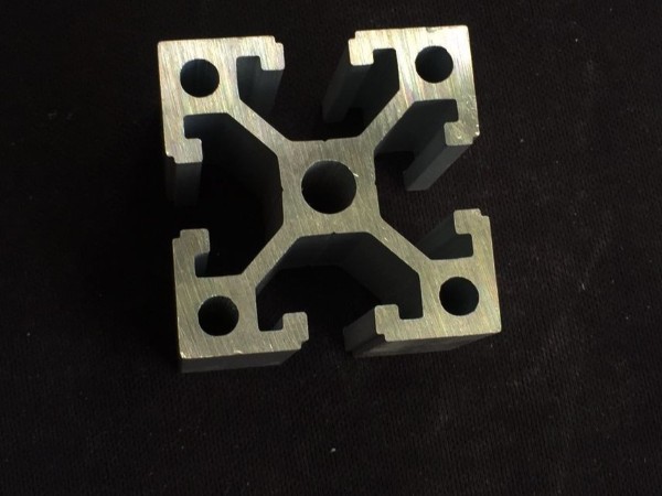 歐標(biāo)工業(yè)鋁型材和國標(biāo)工業(yè)鋁型材的技術(shù)劃分依據(jù)是什么？